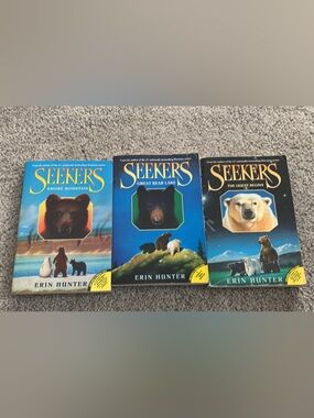 Erin Hunter Seekers Book Trio paperback